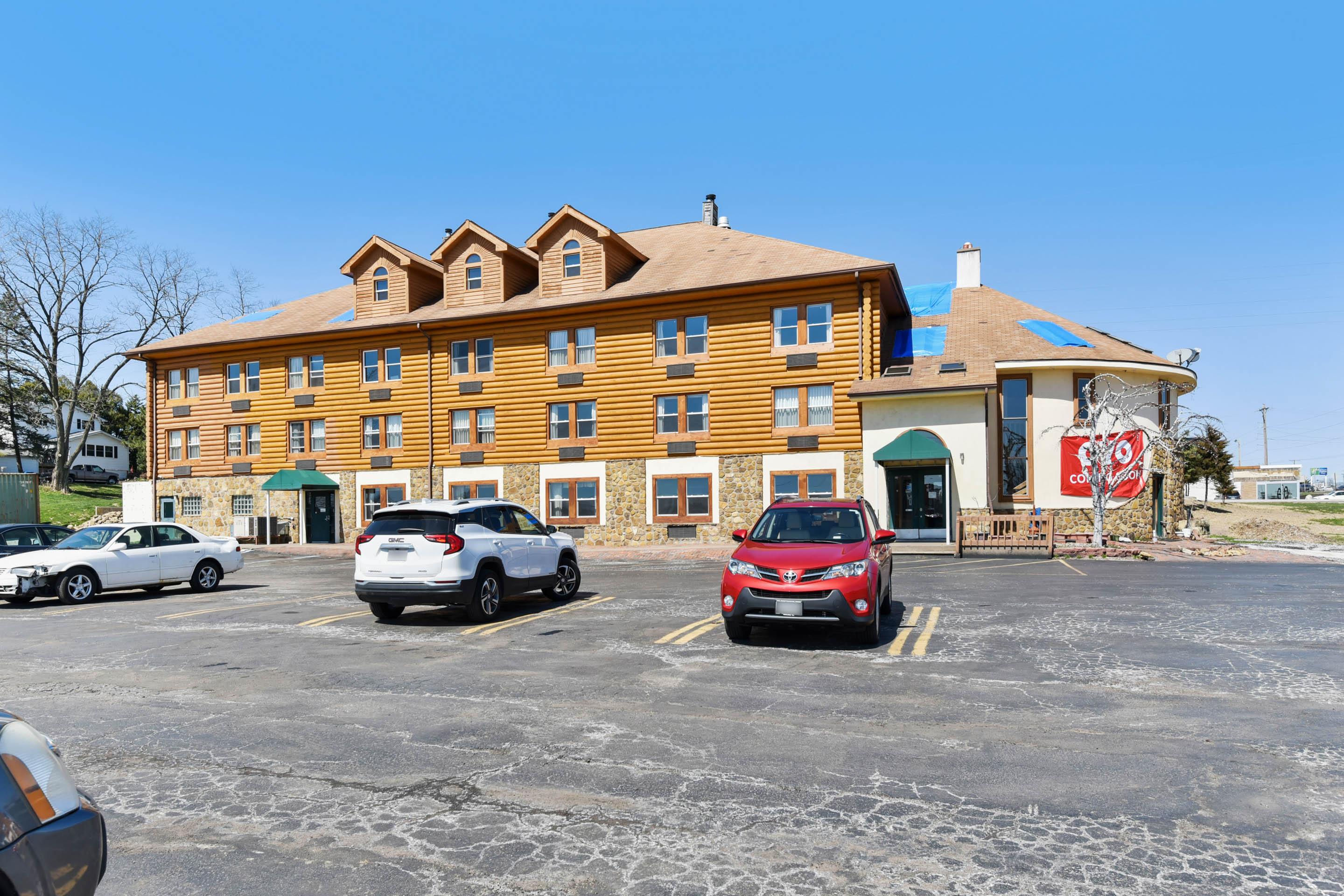 Casa Loma Inn & Suites By Oyo Davenport Ia Near I-80 Ngoại thất bức ảnh